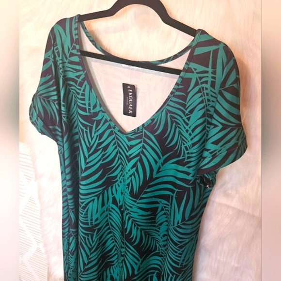 Ekouaer Luxury Longline Lounge Dress - Picture 2 of 9